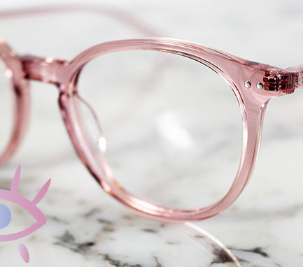 Nettoyage de lunettes chez eyes + more Nettoyage de lunettes chez eyes + more